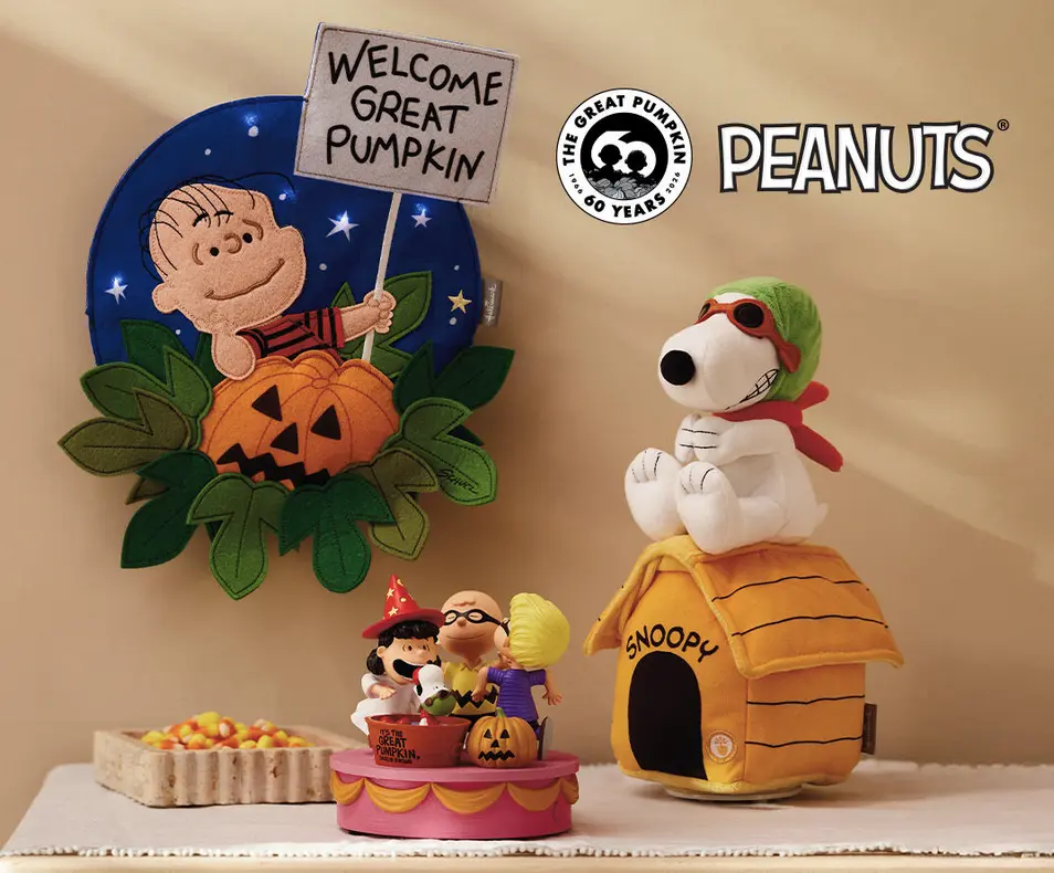 Holiday Peanuts® Collection